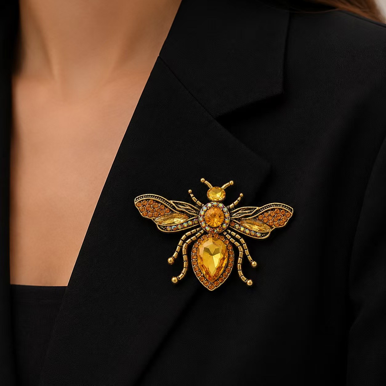 Body Jewelry Websites - Broche abeille rétro dorée, broche insecte